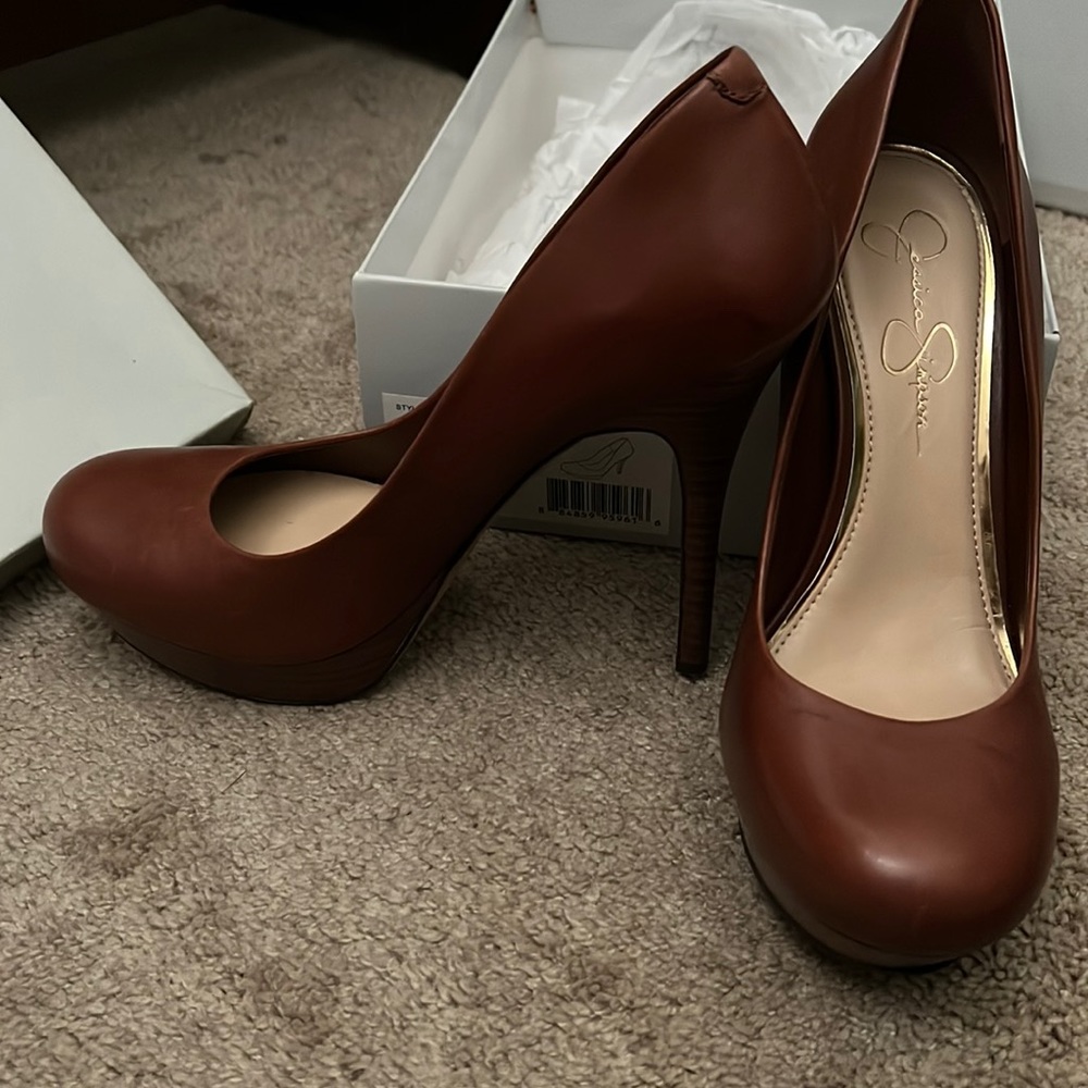 Jessica Simpson -Given heels